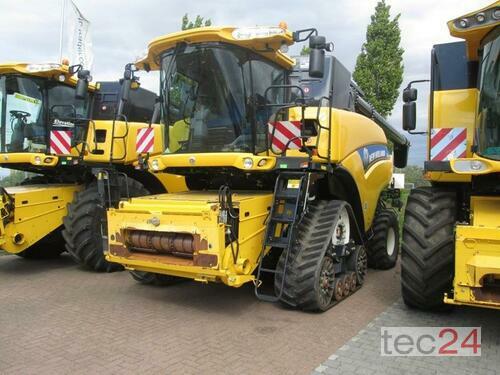 Combine Harvester New Holland - CR 9090