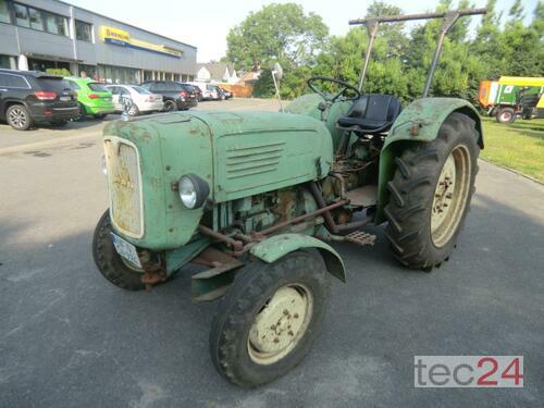 Oldtimer Tractor MAN - 4 P 1   Hinterrad