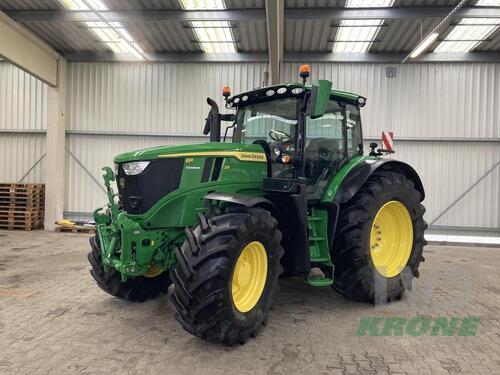 John Deere 6R 215