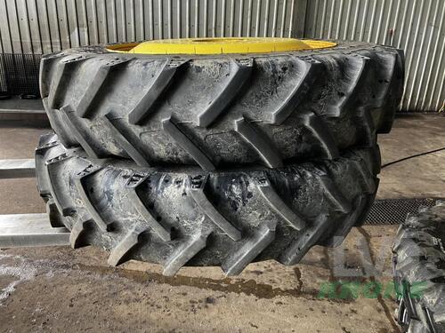 BKT 270/95r32 Anul fabricaţiei 2022 Spelle