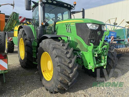 John Deere 6215R