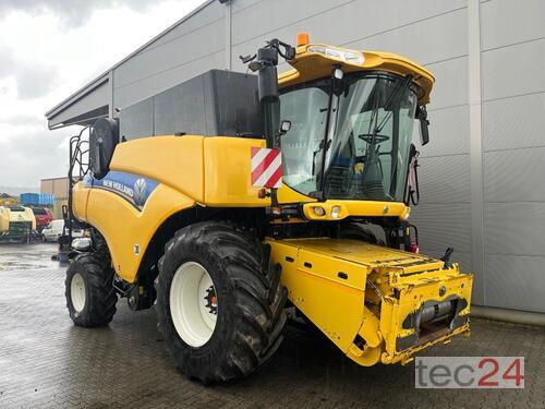 New Holland CR 8080