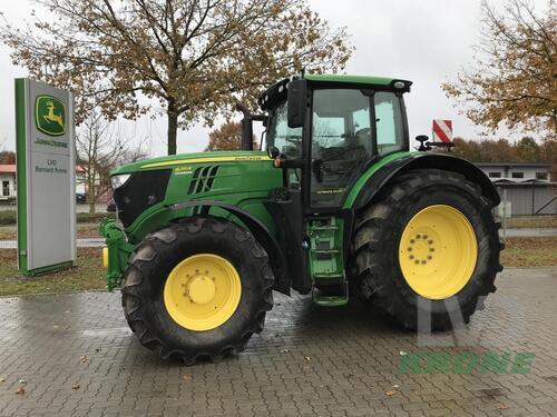 John Deere 6215R