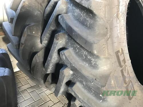 BKT 650/85R42 IF
