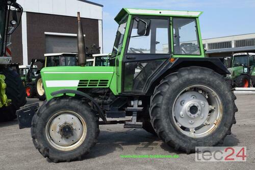 Traktor Deutz-Fahr - D6807C