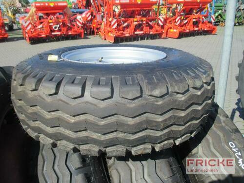 Tyre BKT - 1 Rad 12,5/80-18  16 PR