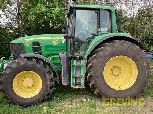 Traktor John Deere - 7530