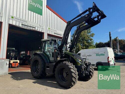 Valtra G135a Valtra Traktor Prednji utovarivač Godina proizvodnje 2024