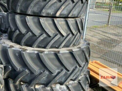 Claas 440/65r28 480/70r38 Abverkauf Byggeår 2023 Cham