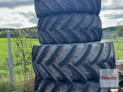 Claas 600/65 R30 + 710/65 R42 MITAS