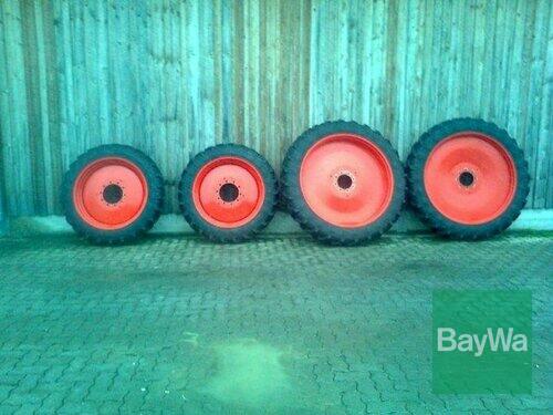 Maintenance Tyre Kleber - 270/95 R38 // 300/95 R52