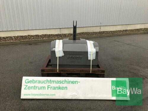 Fendt Frontgewicht 3300kg Año de fabricación 2021 Bamberg