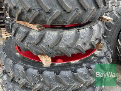 Mitas Pflegeräder Radsatz 270/80 R 32 Mitas 270/95 R 44 Kleber Dinkelsbühl