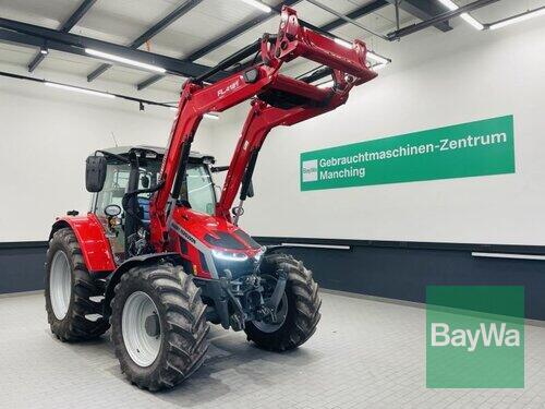 Massey Ferguson 5s.135 Dyna-6 Exclusive anno di costruzione 2024 4 Trazione Ruote